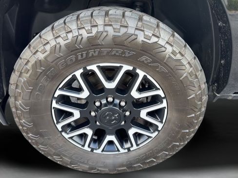 Used 2026 RAM 2500 Limited AWD/4WD image 47