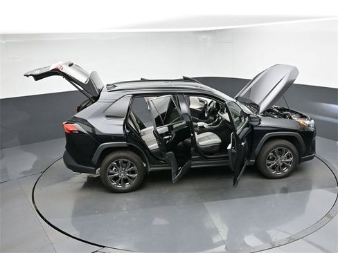 Used 2022 Toyota RAV4 Limited image 44