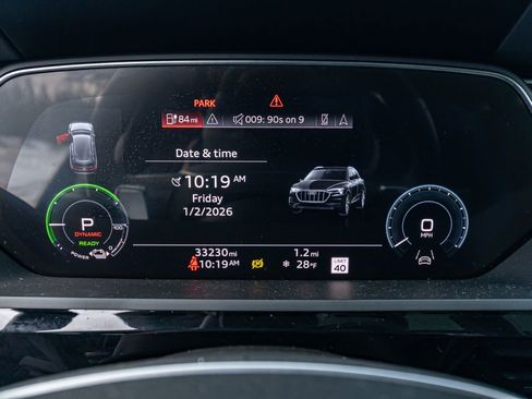 Used 2021 Audi e-tron Premium Plus w/ Premium Plus Package image 20