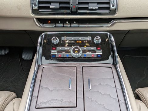 Certified 2023 Lincoln Navigator Reserve image 20