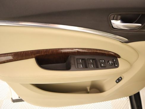 Used 2017 Acura MDX SH-AWD w/ Technology Package image 16