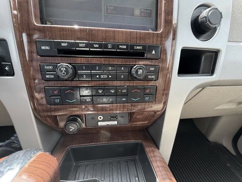 Used 2010 Ford F150 Lariat AWD/4WD image 26