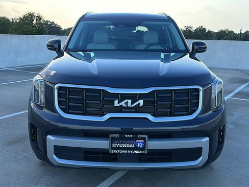 Used 2025 Kia Telluride S FWD image 8