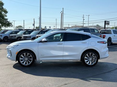 Used 2025 Buick Envista Avenir FWD image 8