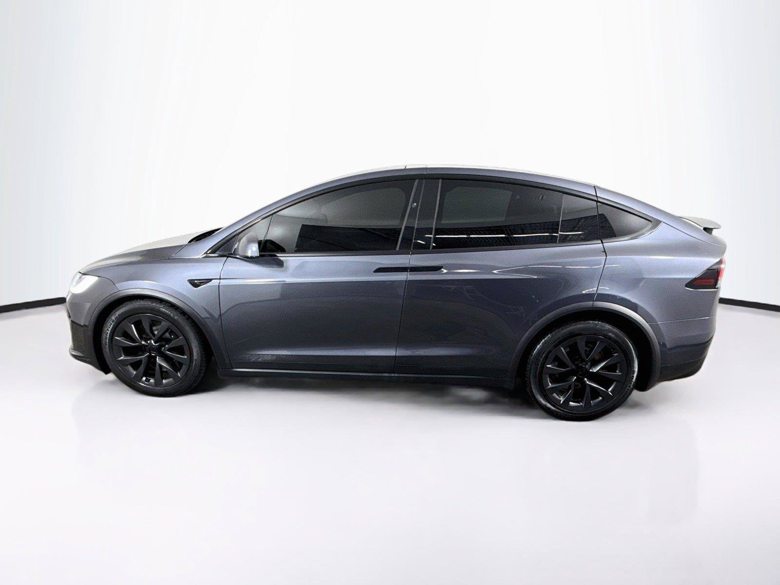 Used 2023 Tesla Model X AWD/4WD image 2