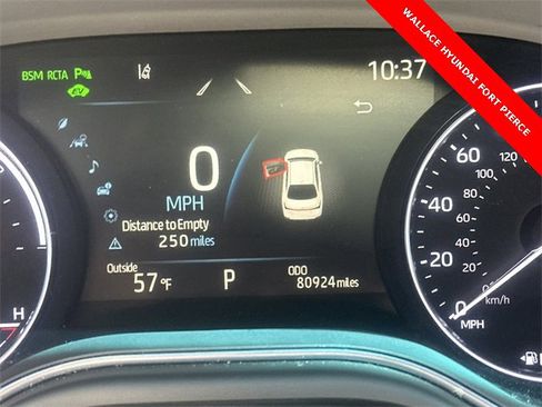 Used 2022 Toyota Avalon Limited image 25