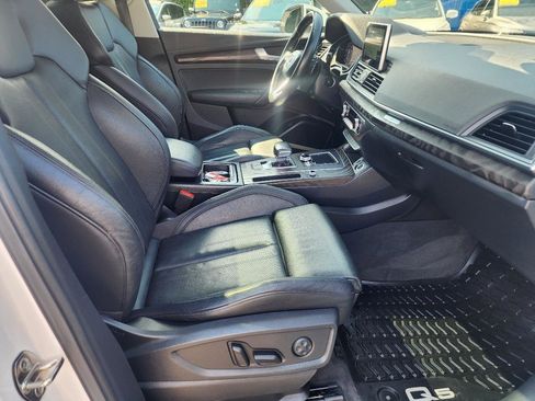 Used 2018 Audi Q5 2.0T Premium Plus w/ Premium Plus Package AWD/4WD image 34