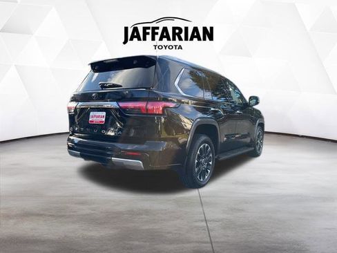 Certified 2024 Toyota Sequoia Limited image 5