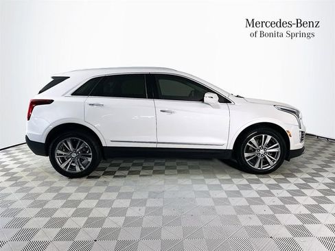 Used 2024 Cadillac XT5 Premium Luxury FWD image 8