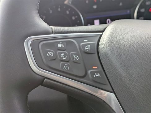 Used 2023 Chevrolet Equinox Premier image 31