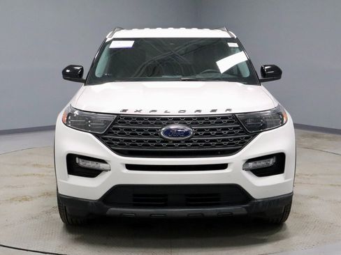 Certified 2022 Ford Explorer XLT w/ Equipment Group 202A image 6