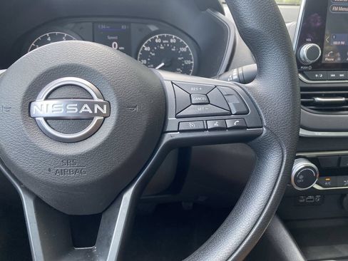 Used 2025 Nissan Altima 2.5 S FWD image 21