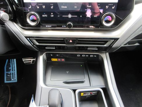 New 2026 Lexus TX 500h AWD image 47