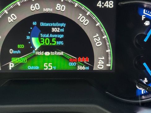 Certified 2025 Toyota RAV4 LE image 31