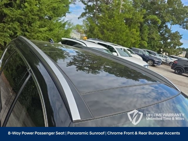 Used 2023 Hyundai Santa Fe SEL w/ Premium Package FWD image 4