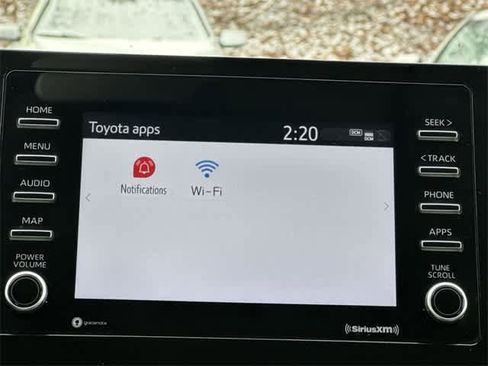 Used 2024 Toyota Camry SE image 11