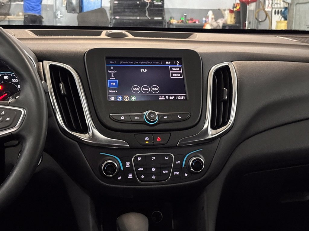 Used 2024 Chevrolet Equinox LT w/ LPO, Floor Liner Package AWD/4WD image 19