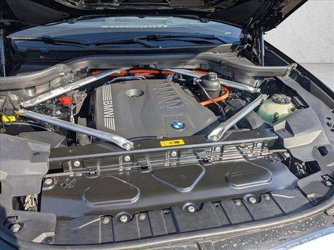 New 2026 BMW X5 xDrive50e w/ Executive Package image 17