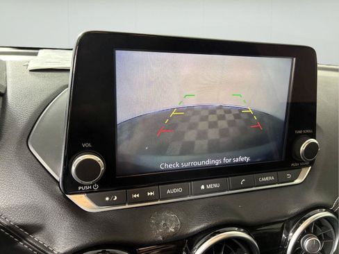 Used 2020 Nissan Sentra SV FWD image 11