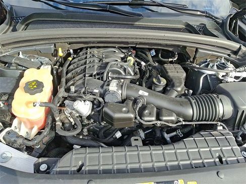 Used 2024 Jeep Grand Cherokee L Limited w/ Luxury Tech Group II image 28