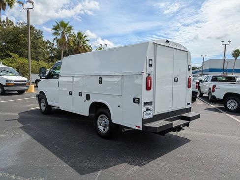 New 2025 Chevrolet Express 3500 w/ Power Convenience Package image 6