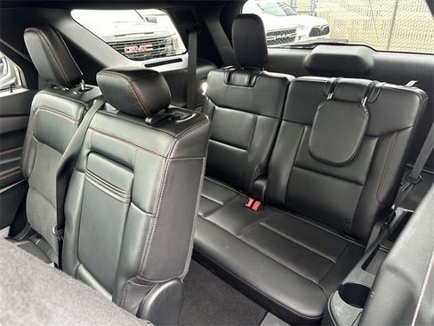 Used 2024 Ford Explorer ST-Line w/ Class IV Trailer Tow Package image 44