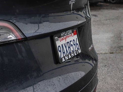 Used 2020 Tesla Model Y Performance image 10