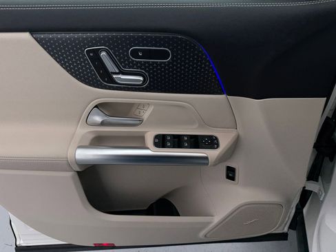 Used 2026 Mercedes-Benz GLA 250 image 11