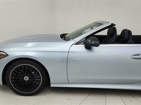 Used 2025 Mercedes-Benz CLE 300 4MATIC Cabriolet image 9