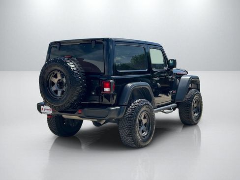 Used 2021 Jeep Wrangler Rubicon AWD/4WD image 5