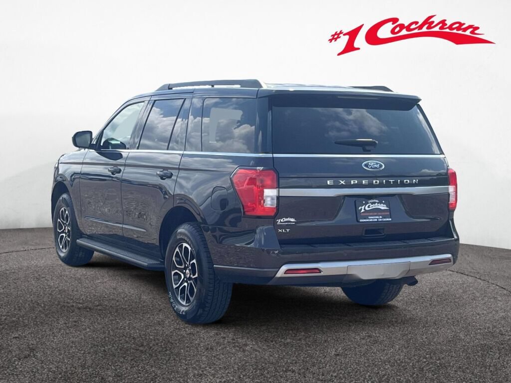 Used 2024 Ford Expedition XLT AWD/4WD image 9