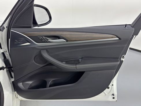 Used 2021 BMW X3 xDrive30e w/ Executive Package image 46