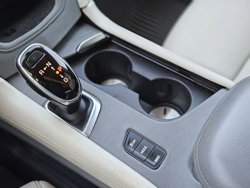 Used 2019 Cadillac XT5 Luxury image 30