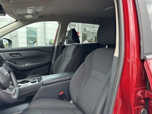 Certified 2025 Nissan Rogue S AWD/4WD image 11