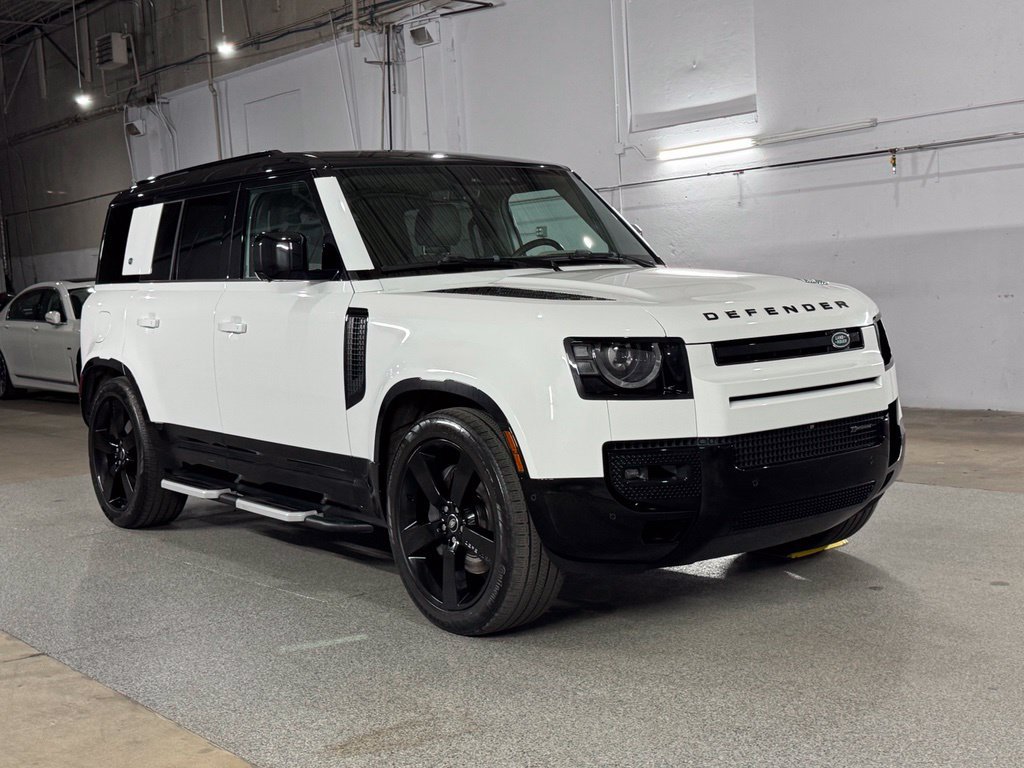Used 2023 Land Rover Defender 110 X-Dynamic SE AWD/4WD image 4