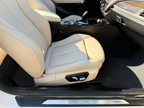 Used 2016 BMW 228i xDrive Convertible image 28