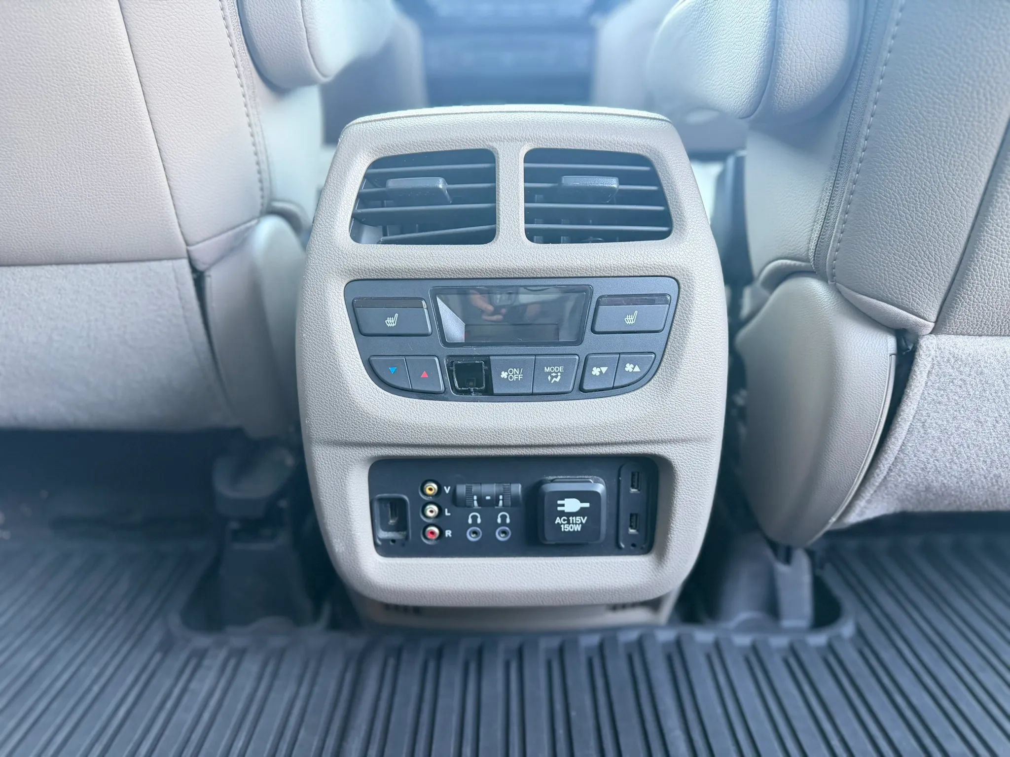 Used 2016 Honda Pilot Elite image 29