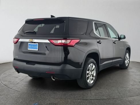 Used 2021 Chevrolet Traverse LS w/ LPO, Cargo Package FWD image 3