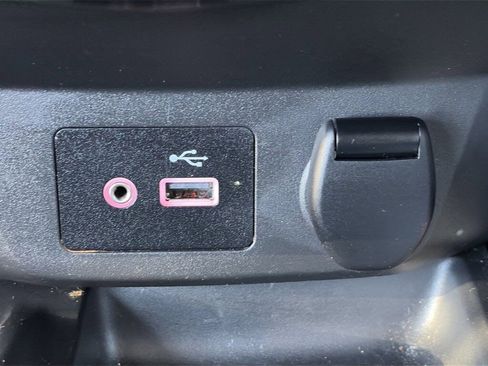 Used 2022 Nissan Rogue Sport SL image 16