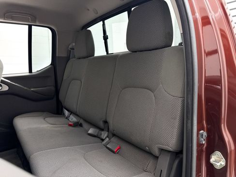 Used 2017 Nissan Frontier SV RWD image 23