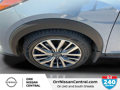 Used 2024 Nissan Kicks SV image 9