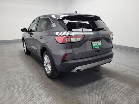 Used 2022 Ford Escape SE image 5