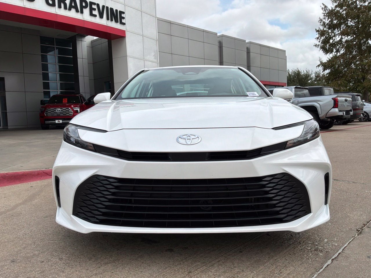 Used 2026 Toyota Camry LE FWD image 3