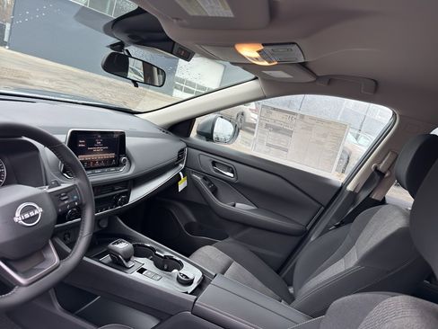 New 2026 Nissan Rogue SV image 25