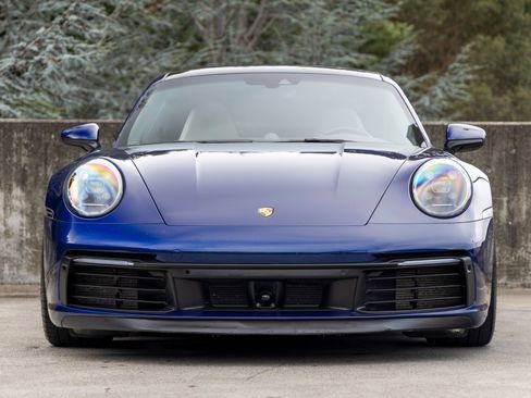 Used 2020 Porsche 911 Carrera S image 8