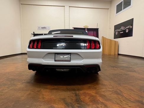 Used 2020 Ford Mustang GT Premium w/ Equipment Group 401A RWD image 9
