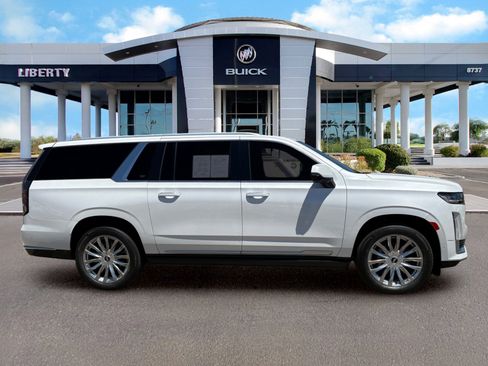 Used 2023 Cadillac Escalade ESV Premium Luxury w/ Performance Package AWD/4WD image 3