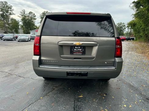 Used 2018 Chevrolet Suburban Premier image 7
