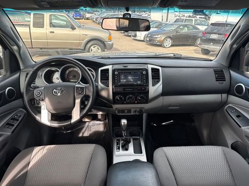 Used 2015 Toyota Tacoma PreRunner w/ SR5 Package image 30