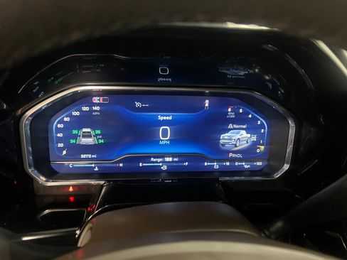 Used 2025 Chevrolet Silverado 1500 LT image 42